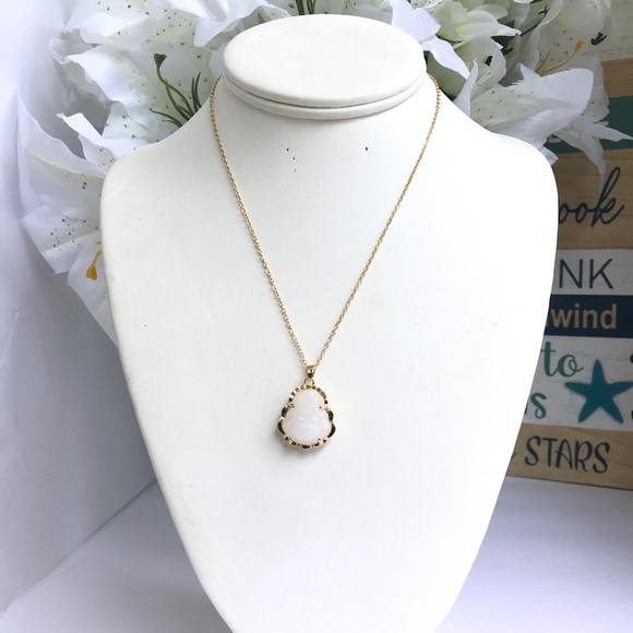 COPY - Statement Necklace - Picture 11 of 12